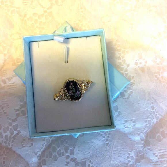 Vintage Floral Gold Tone Brooch Timeless Vtg Pin Jewelry for Tops Dresses Scarfs - Picture 4 of 8